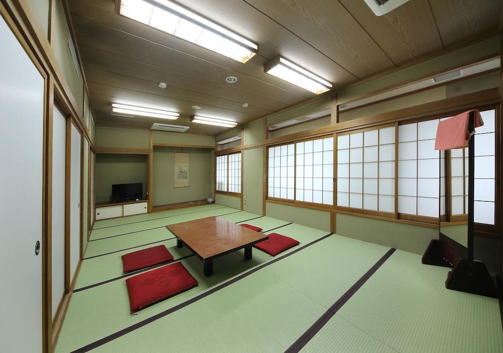 Hotel Matsumoto Yorozuya Buitenkant foto