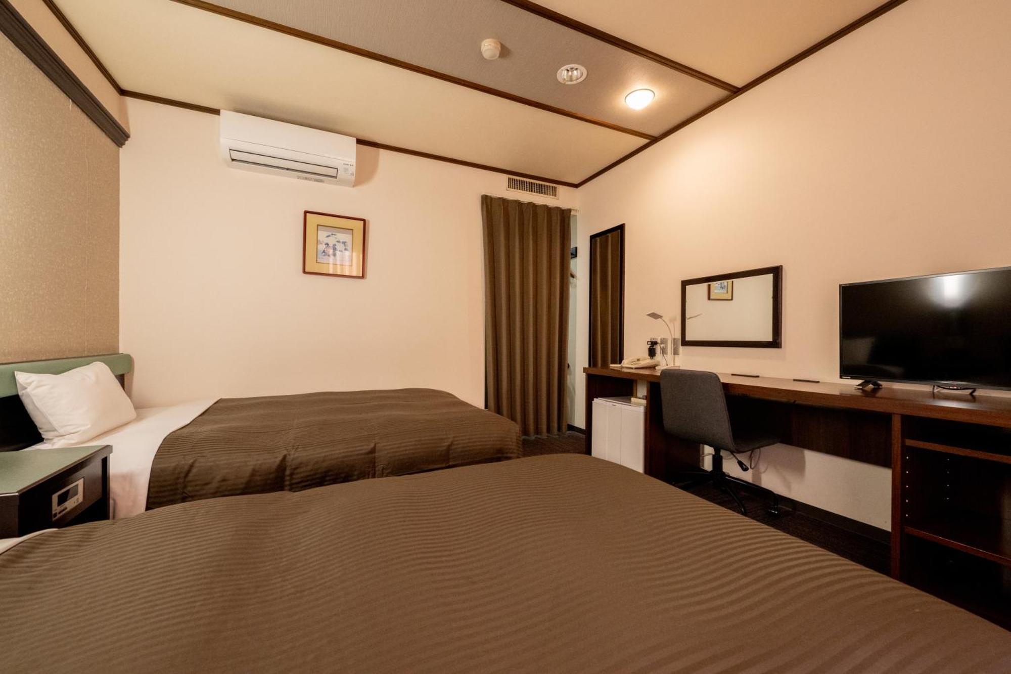 Hotel Matsumoto Yorozuya Buitenkant foto