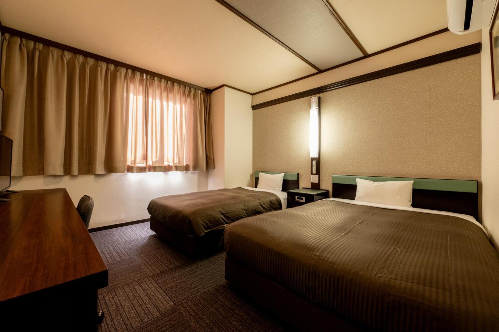 Hotel Matsumoto Yorozuya Buitenkant foto